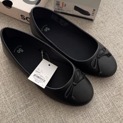 Girls Size 2 Plain Black Flats 