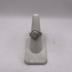 14kt Diamond Engagement Style Ring 