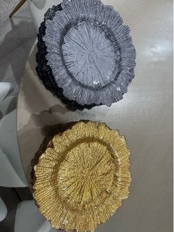 Z gallerie charger plate gold/silver