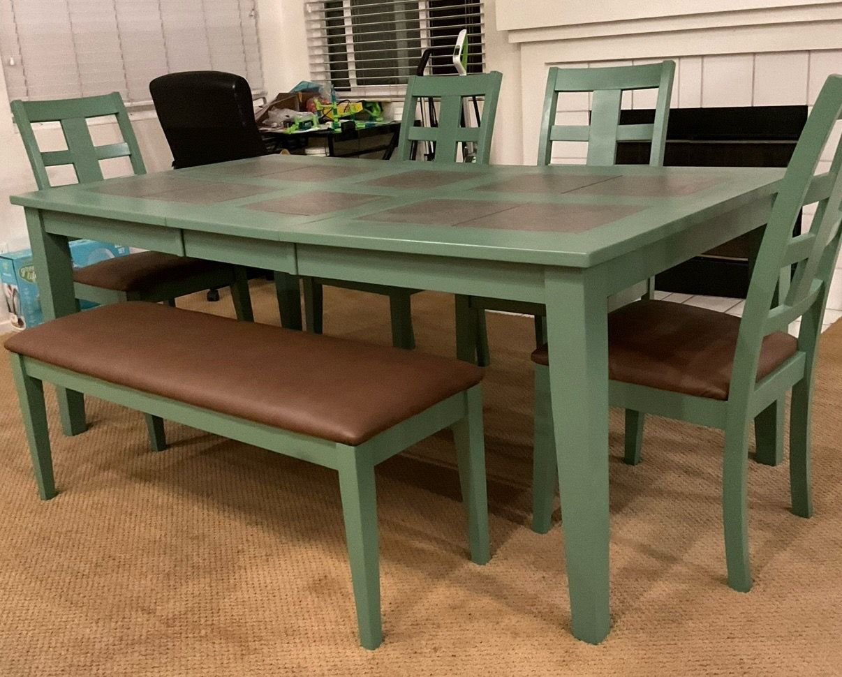 FREE DINING TABLE