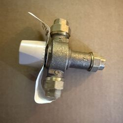 NEW!! WATTS Thermostatic Mixing Valve: 1/2 in Inlet, 1/2 in Outlet , NPT