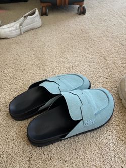 Hermes style slides