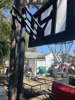  BASKETBALL HOOP (DELIVERY AVAILABLE)