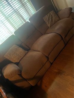 3 seat electric couch