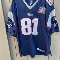 Vintage New England Patriots Aaron Hernandez #81 NFL Reebok NWT Jersey Size 56