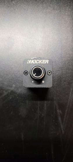 Kicker 51DBRC
Dual-Amp Bass Remote