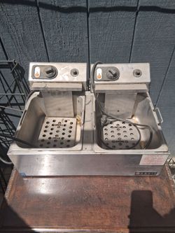 Commercial deep fryer