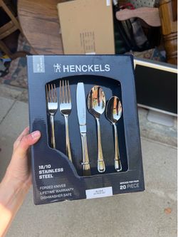 Brand New Silverware - 20 Piece Set