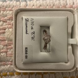 1/10 ct diamond ring 