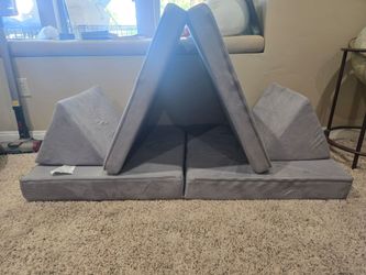 Kids and toddlers play couch