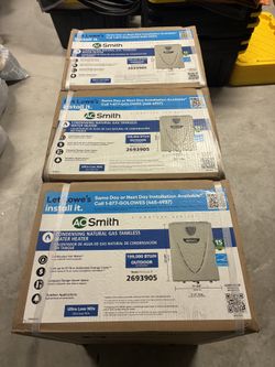 A.O. Smith Signature Series Super High Efficiency 10-GPM 199000-BTU Outdoor Natural Gas Ultra-Low NOx Tankless Water Heater