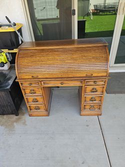 Oak wood roll top desk