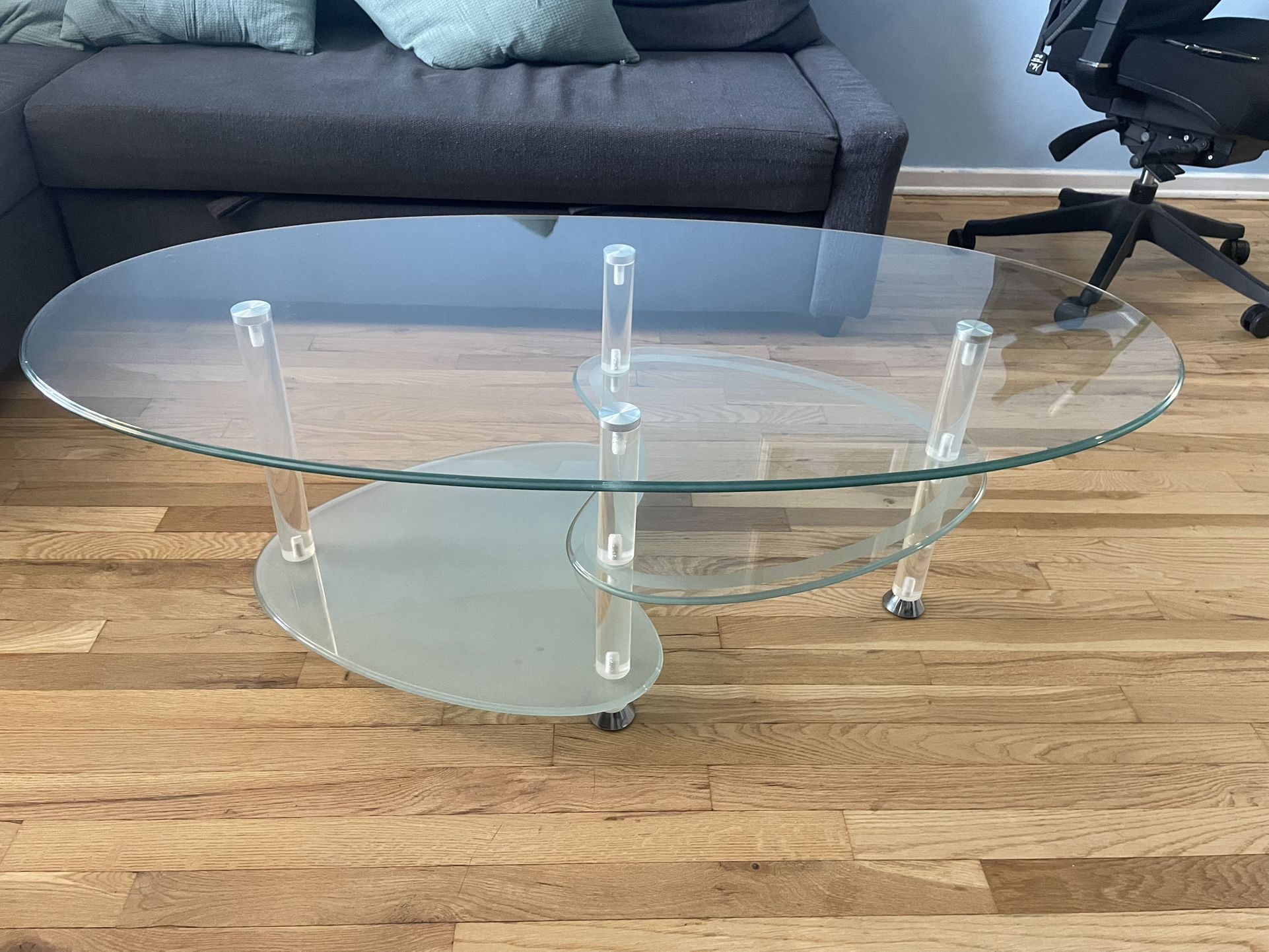 Oval Centerpiece Coffee Table