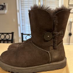 Ugg Boots - Bailey Button Brown - Size 7