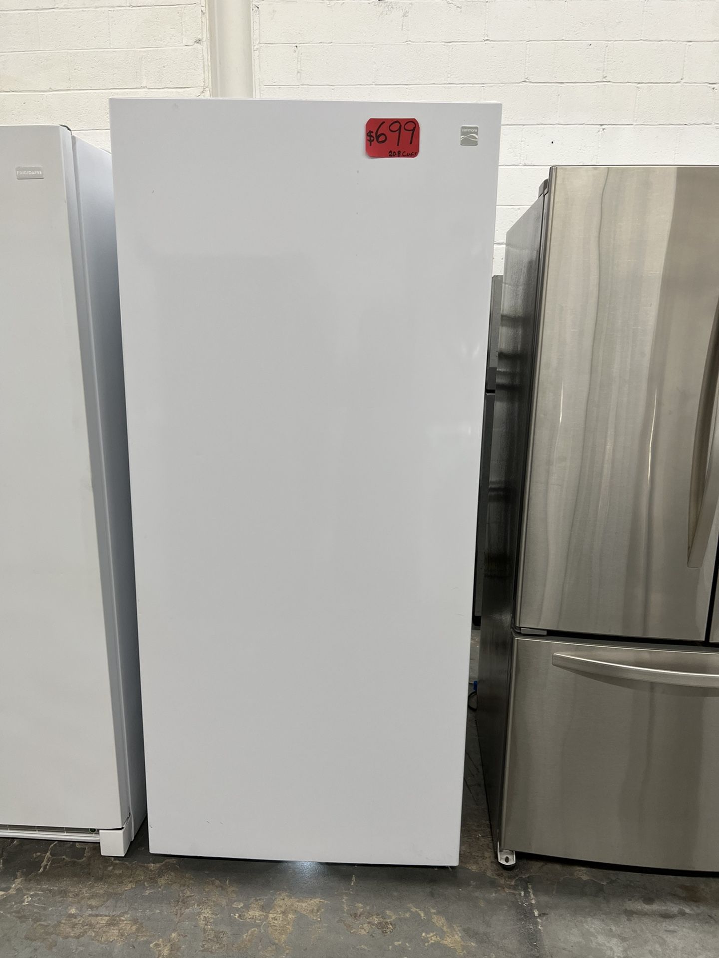 Kenmore Upright Freezer 20.0 C.u F.t New Scratch And Dent for Sale in