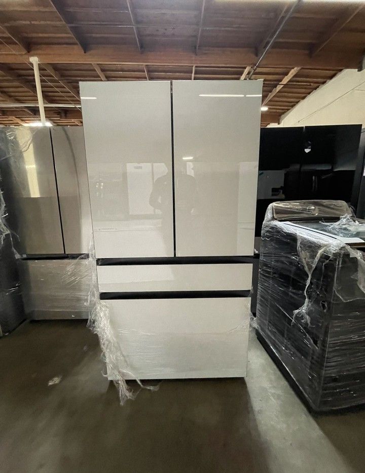 Samsung White Four Door French Door Refrigerator