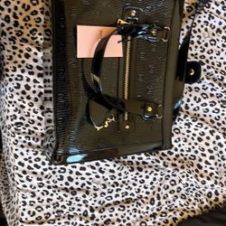 black juicy purse 