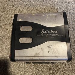 Cobra DC to AC inverter 1500 Watts Continuous 3000 Watts Peak 5V USB Output