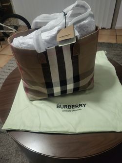 BURBERRY TOTE