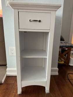 Side table white