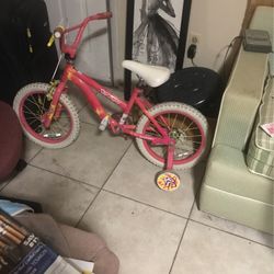 Little Girls Bike Good Condition 