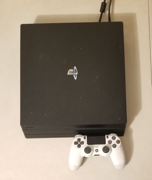 PS4 PRO 1TB
