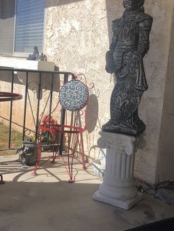 Statue