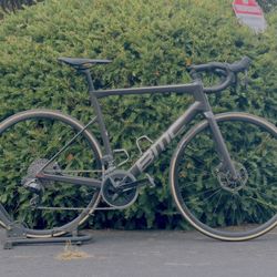 2023 BMC TeamMachine SLR FOUR Road Bike - 56 cm