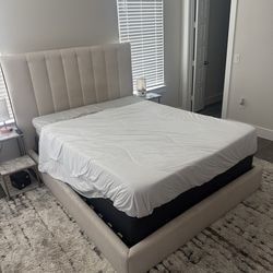 Queen sized bed & mattress