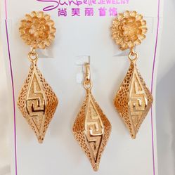 Sunbelle Earrings & Pendant 