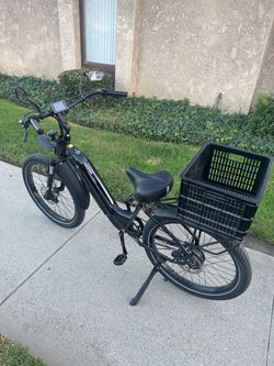 Electric bike co . E bike model R