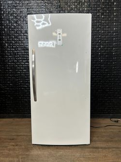 FRIGIDAIRE STANDUP REFRIGERATOR w/WARRANTY! R3432A