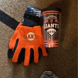 Giants Gloves And Tumbler  New 