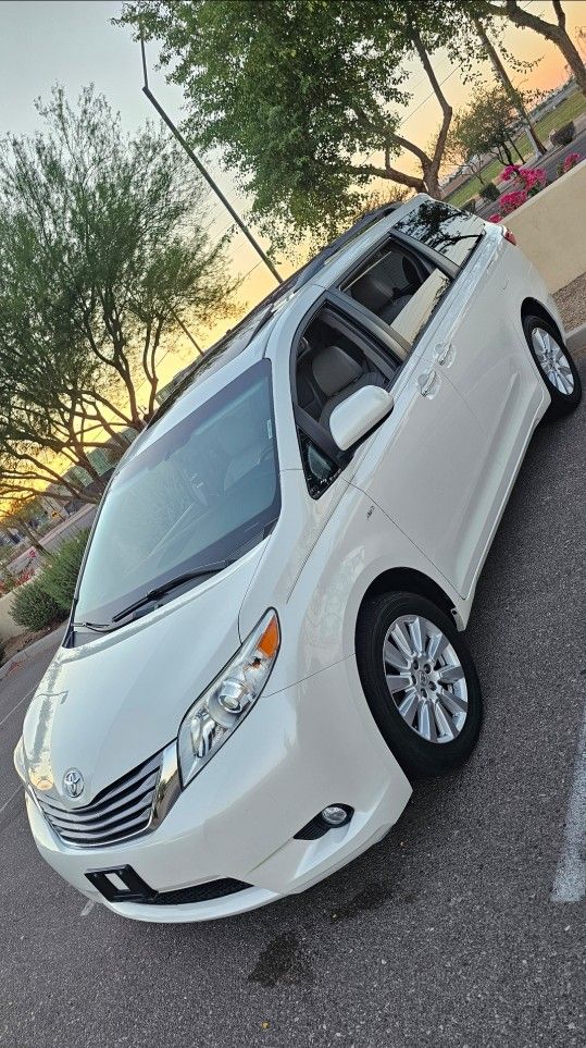 2017 Toyota Sienna