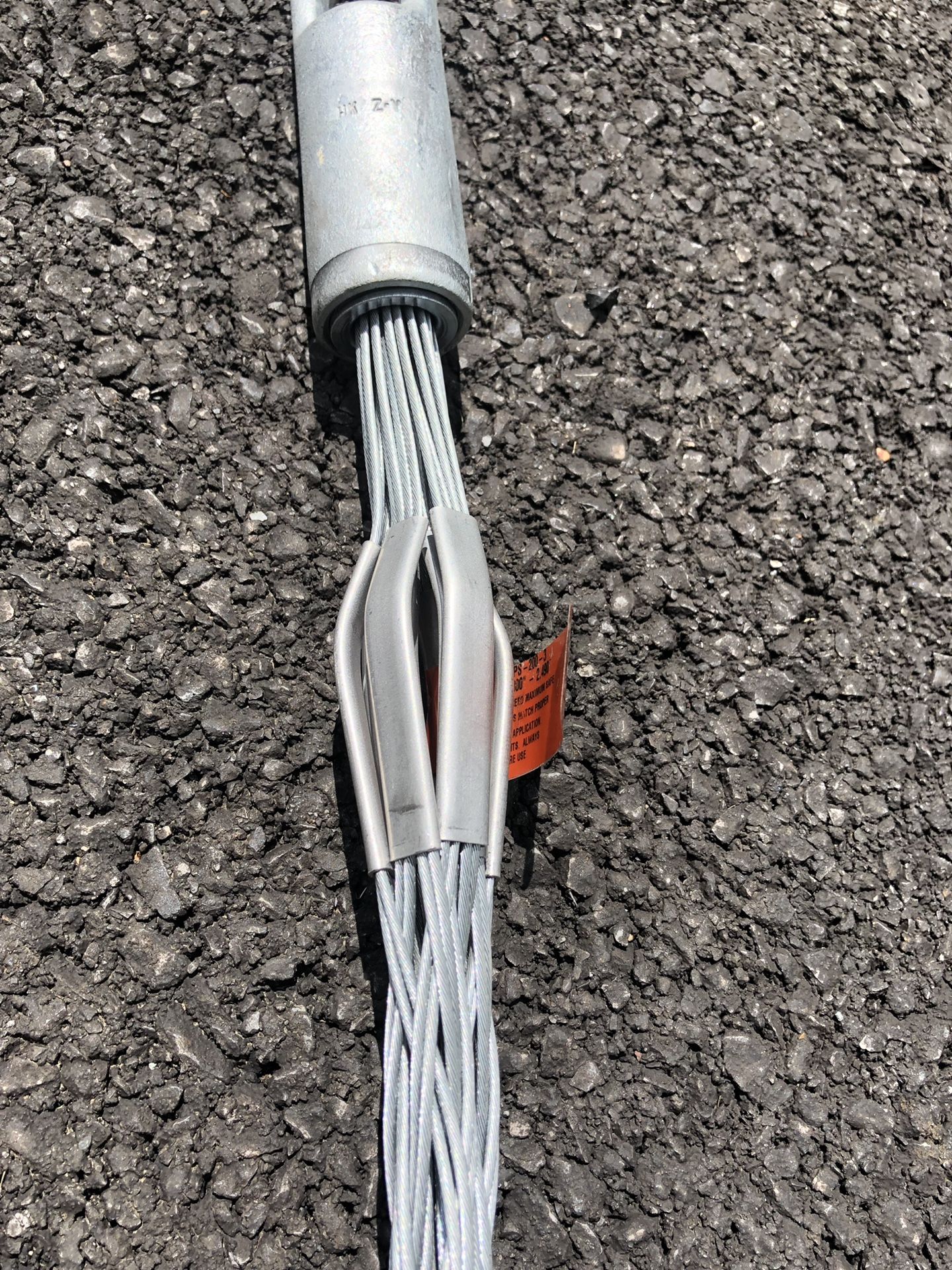 Heavy duty pulling grips