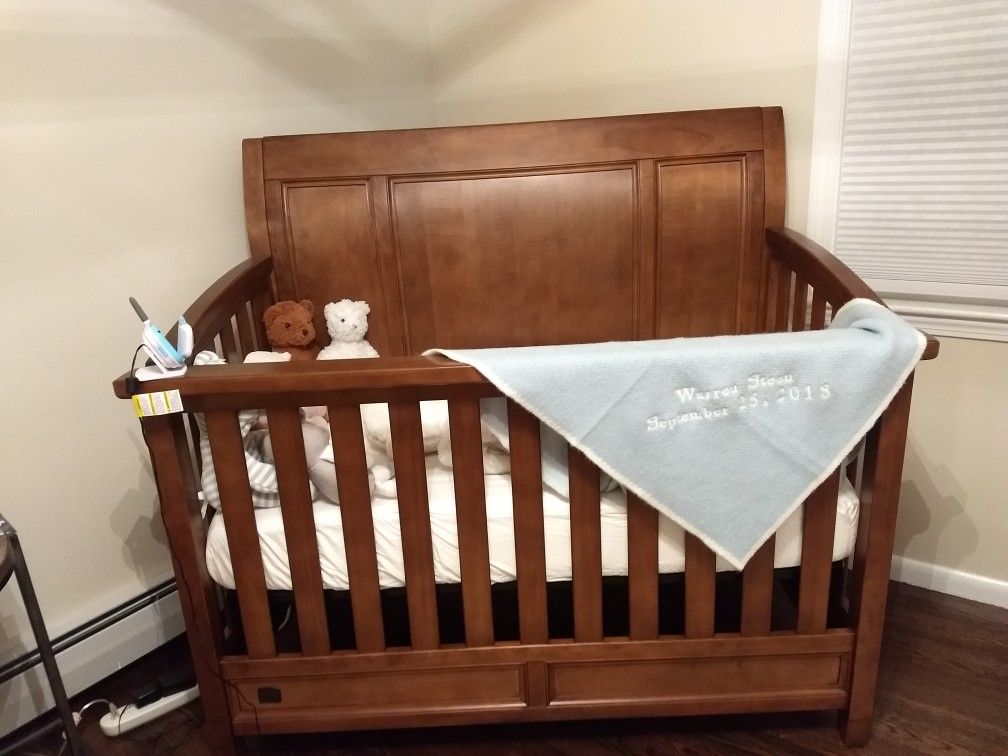 Baby Crib And Change Table Topper