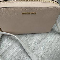 Brand New Authentic Large Pink Michael Kors Crossbody 