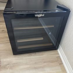 Whirlpool Wine Fridge – Dual Zone, Stainless Steel