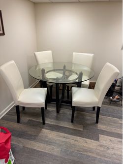 5 piece Dining room set