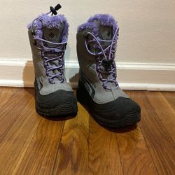 Columbia Bugaboot Girls 2 Gray Purple Snow Boots Faux Fur Waterproof Omni-Heat
