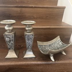 Candle holder set of 2 with centerpiece bowl