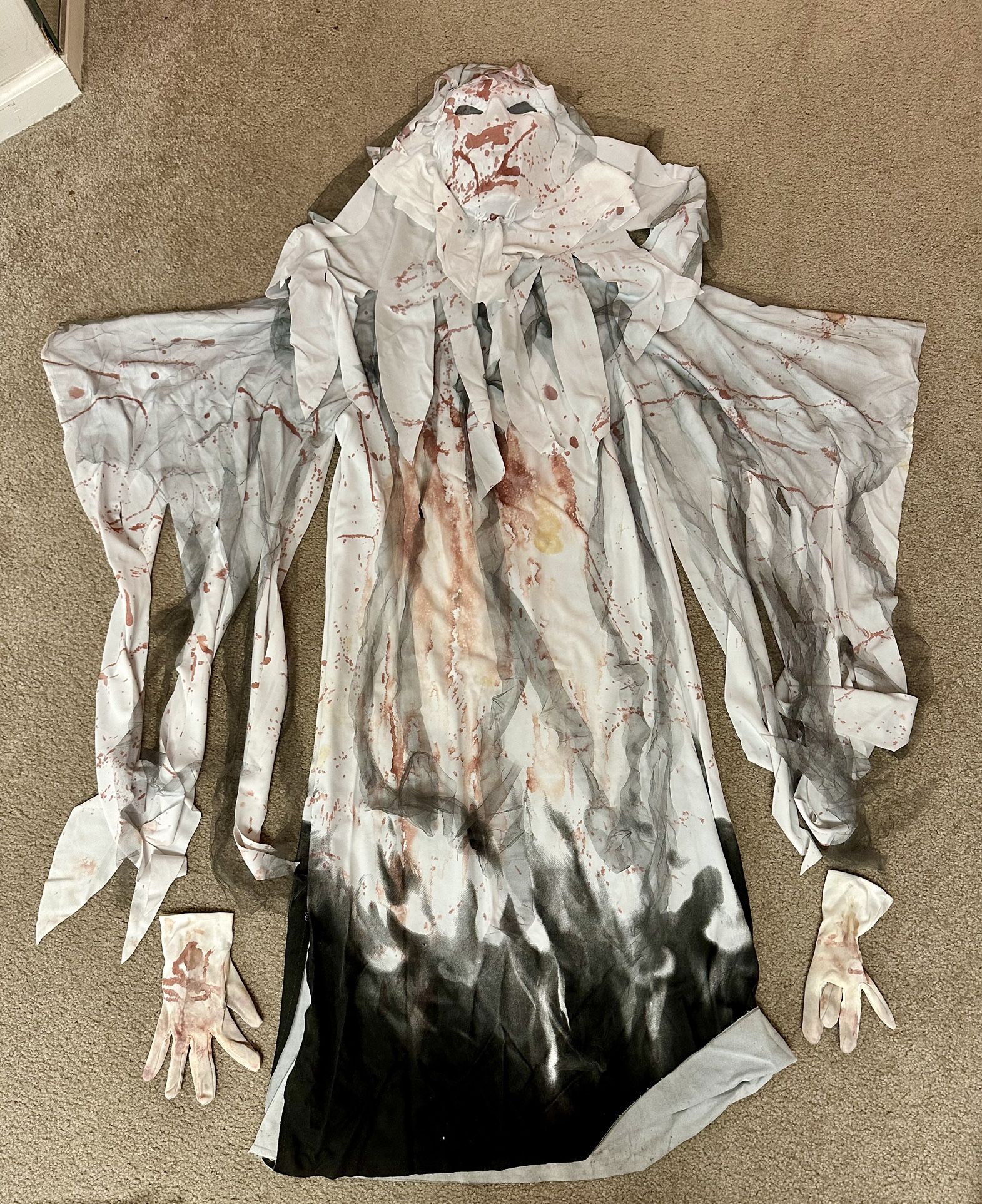 Boys Evil Spirit Halloween Costume Large 10-12 (we added dried blood)