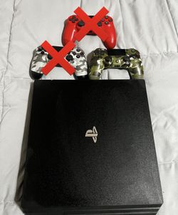 PS4 Pro, Games, Controllers