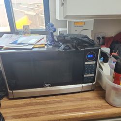 Microwave Oster