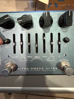 Darkglass Alpha Omega Ultra