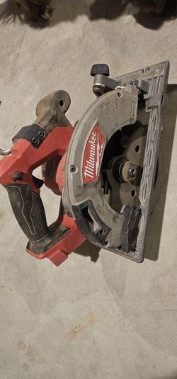 MILWAUKEE SAW (LEFT HANDED)