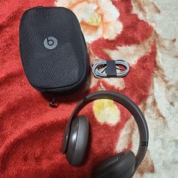 Beats Studio Pro Wireless
Noise Cancelling
Headphones Deepbrown 