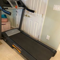 Treadmill 