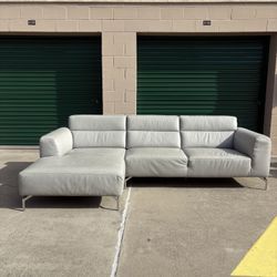 Genuin Italian Leather Couch From Scandinavian Designs 🛻Delivery Available🛻