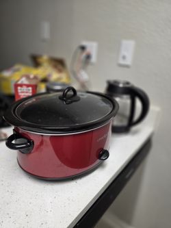 8-Quart Crockpot Slow Cooker (Red) - Used Once!